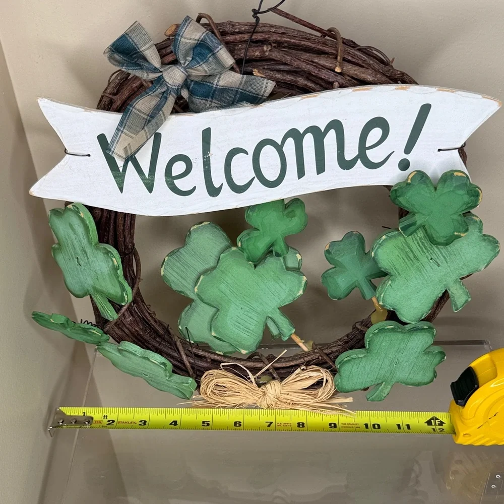 Festive Green Shamrock Welcome Wreath